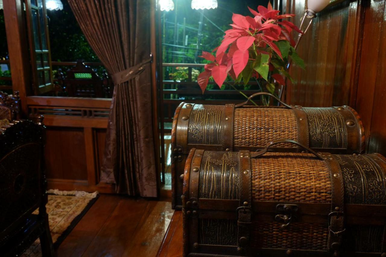 Badjoeri Ethnic Wooden Homestay Bandung Extérieur photo